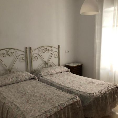 Pension Ruiz Линарес Экстерьер фото