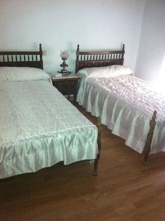 Pension Ruiz Линарес Номер фото