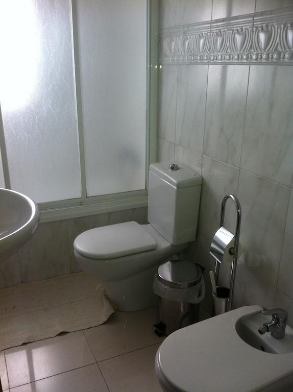 Pension Ruiz Линарес Номер фото