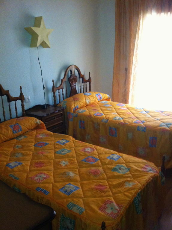 Pension Ruiz Линарес Номер фото