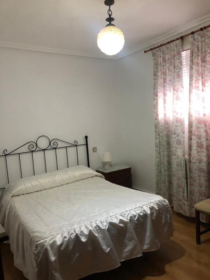 Pension Ruiz Линарес Экстерьер фото